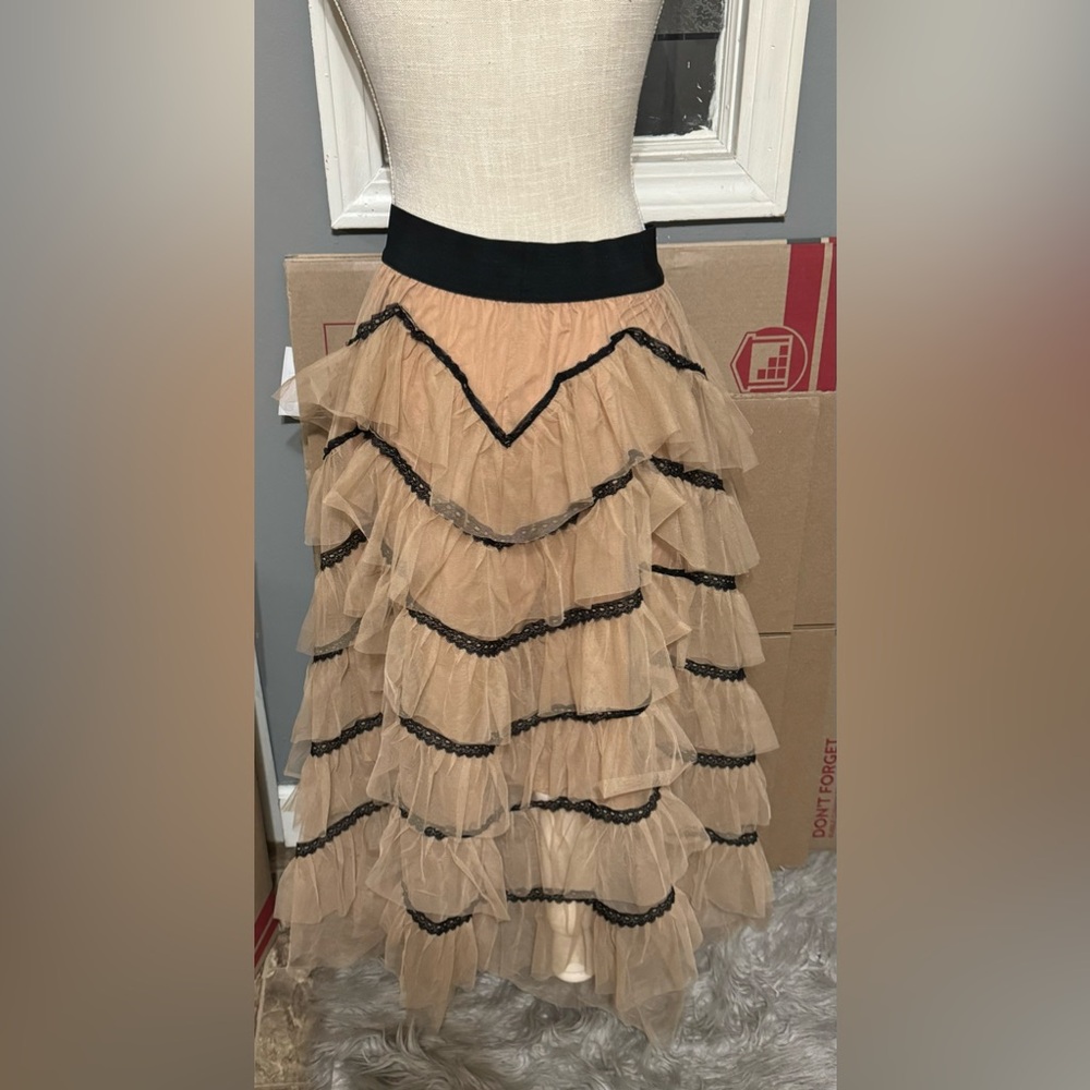 Layered tulle Skirt - Picture 3 of 4